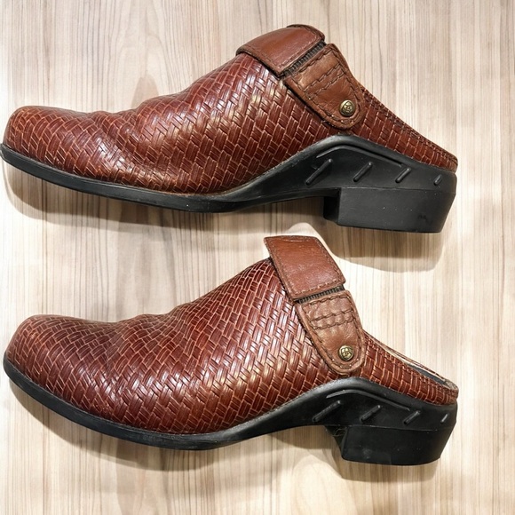 Ariat Western Style Leather Sport Mules size 9 - Picture 3 of 10